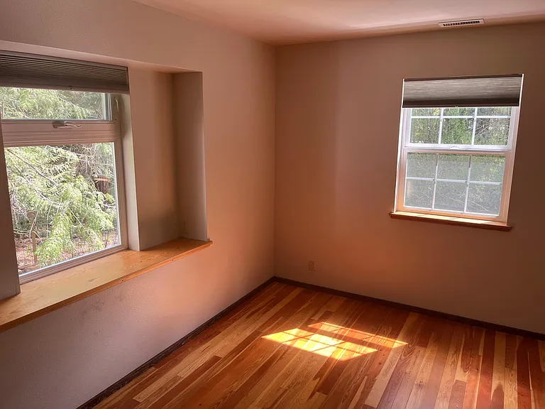 9472 Holly Farm Ln NE — Photo 12