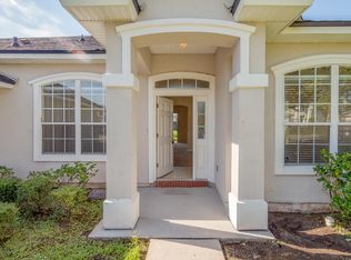 13045 Notre Dame Ln N, Jacksonville, FL 32218