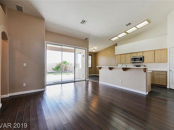 5th image of 9177 Dawn Garden Ave