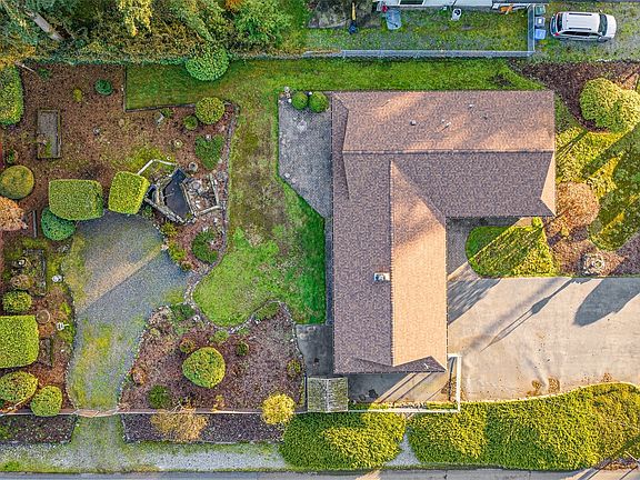 2nd image of 14829 25th Avenue Ct E