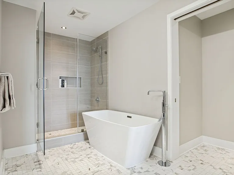 1827 Wiltberger St NW #405 — Photo 27