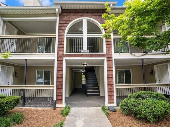 563 Emory Oaks Way, Decatur, GA 30033
