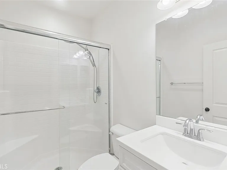 2811 E Kendall Ln — Photo 18