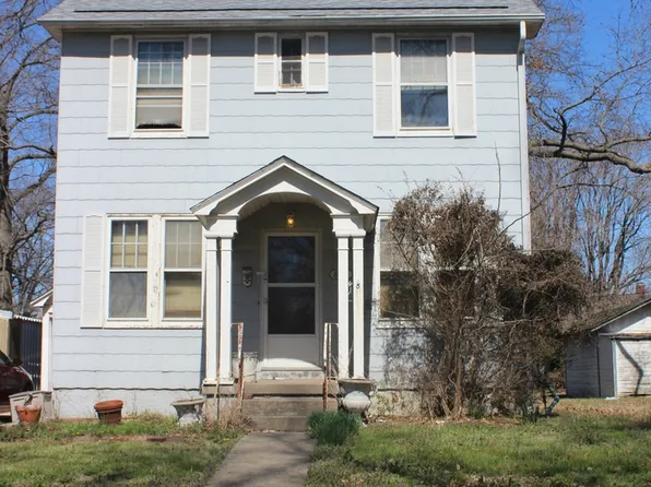 804 E 4th St, Centralia, IL 62801