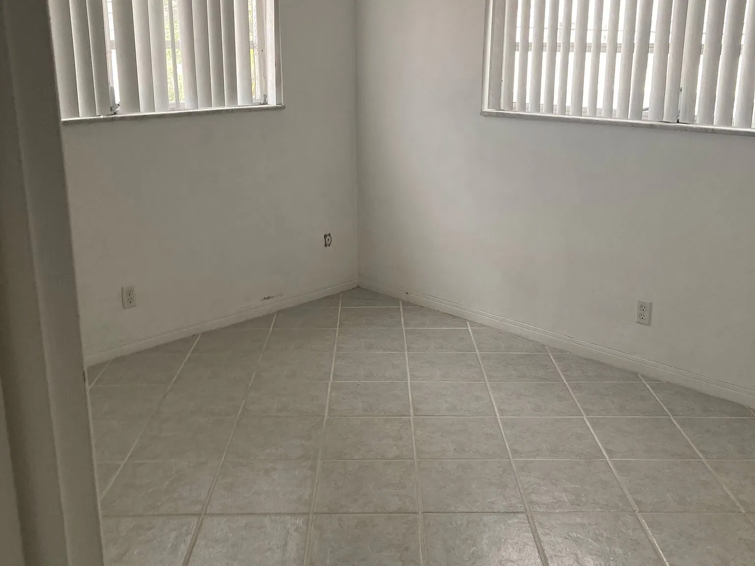 1 bed, 660 sqft, $1,600 — Photo 3
