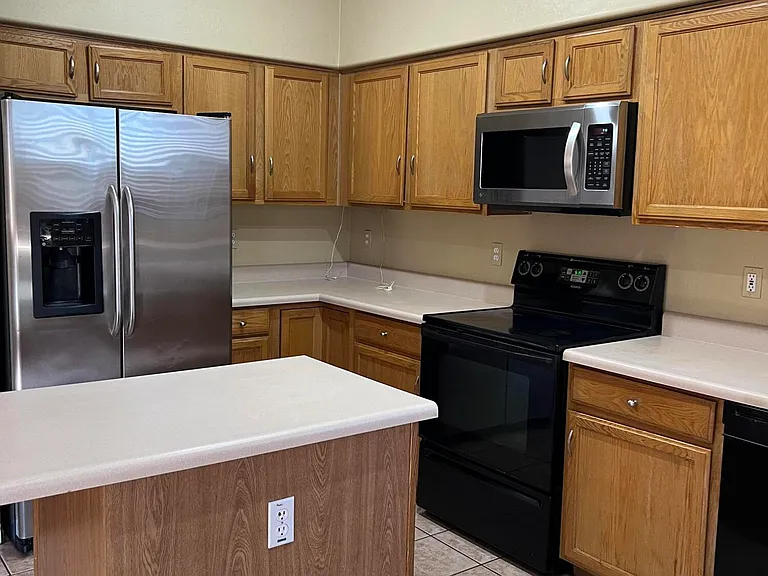 15420 S 14th Pl — Photo 20