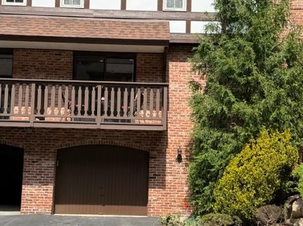 608 Maplewood Ct, Pittsburgh, PA 15237