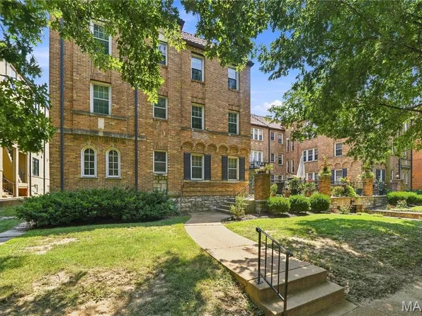 7530 Cromwell Dr APT 1N, Saint Louis, MO 63105