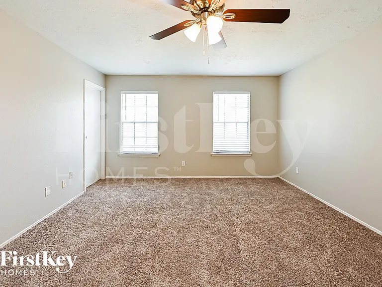 1219 Briarmead Dr — Photo 11