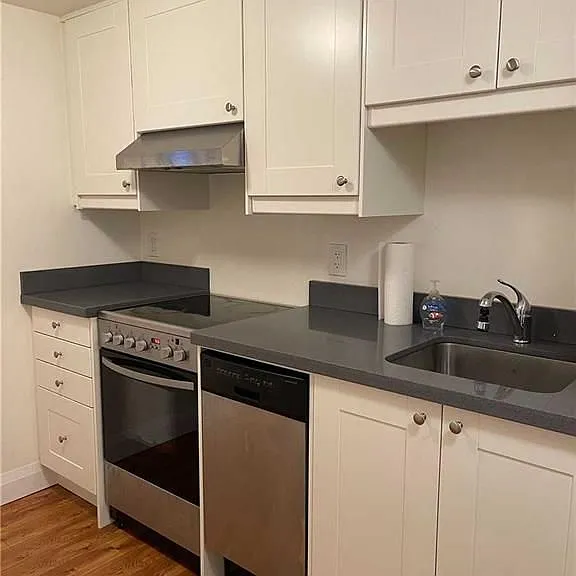 94 Glenholme Ave #BASEMENT — Photo 18