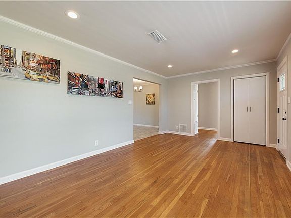 3rd image of 1500 San Carlos Dr
