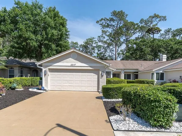 3047 Bolt Dr, Palm Harbor, FL 34685