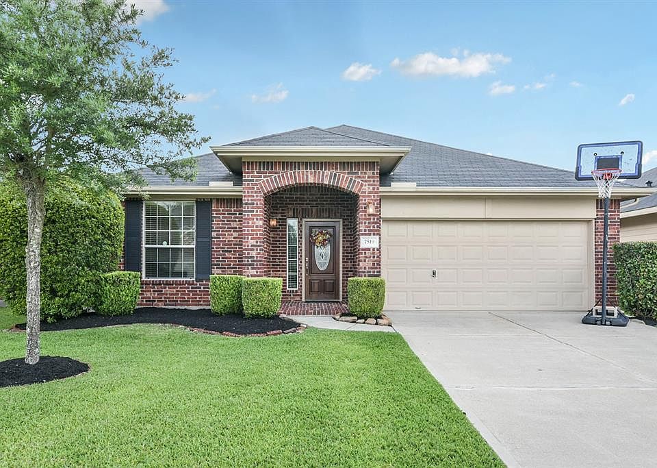 1st image of 7519 Brackstone Ct