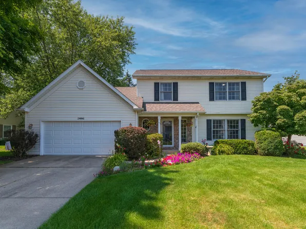 7464 Saint George Cir, Portage, MI 49024