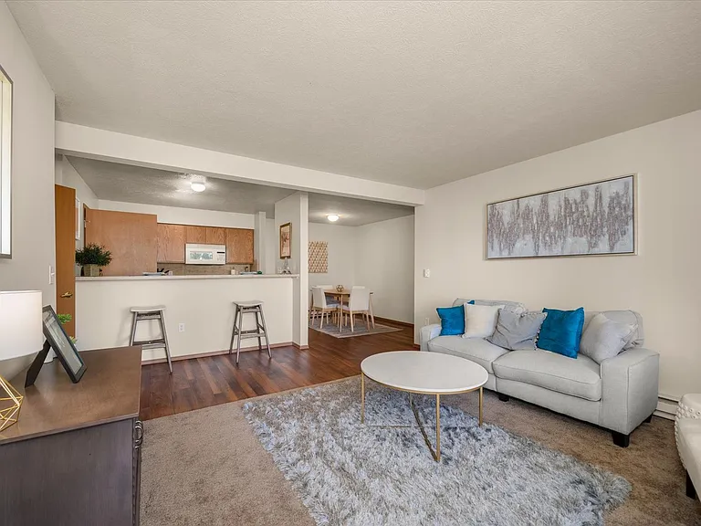 Trestle Creek Apartments — Photo 1