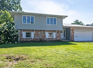 1826 N Oakcrest Ave, Decatur, IL 62526