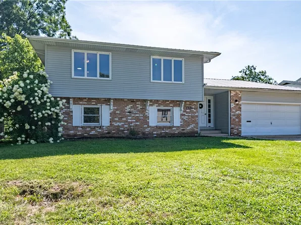 1826 N Oakcrest Ave, Decatur, IL 62526