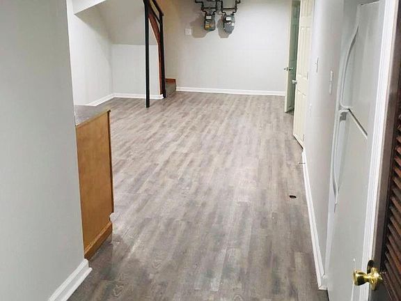 3rd image of 2113 N Lockwood Ave