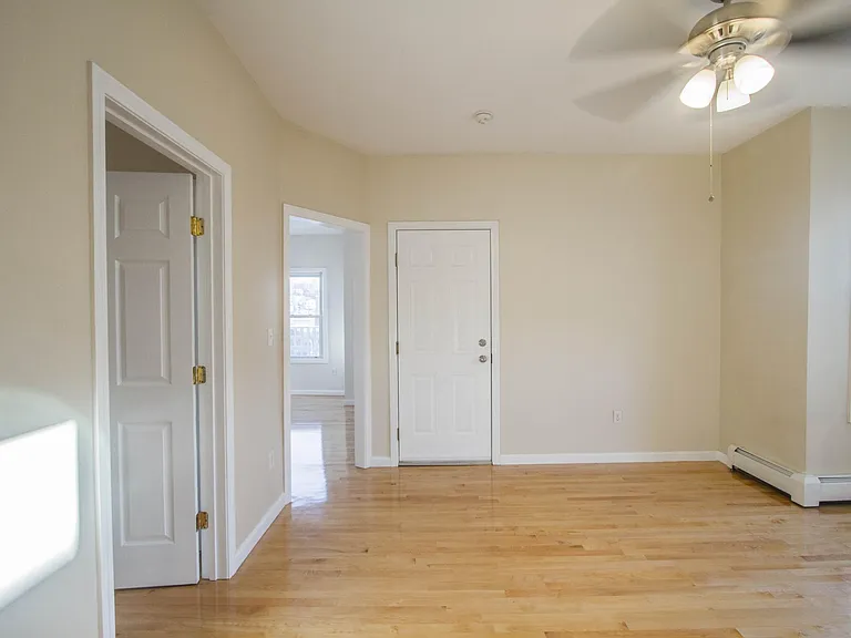 19 Wilson St #2 — Photo 3