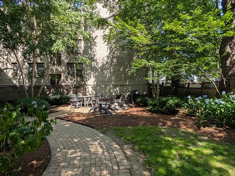 1868 Commonwealth Ave #27 — Photo 26