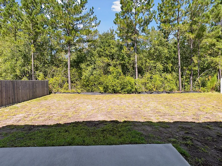 115 Fridley Ln — Photo 37