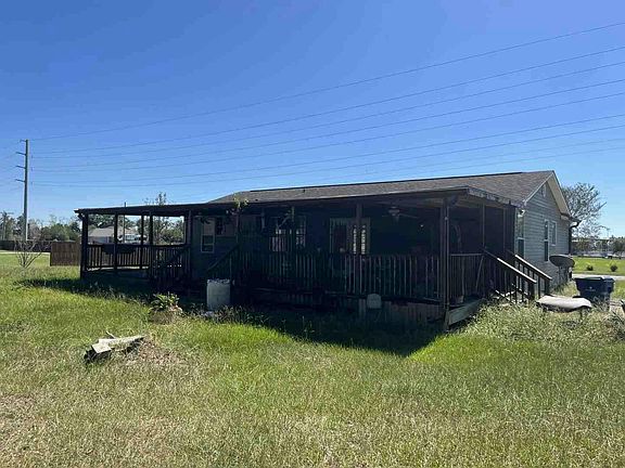 3rd image of 1096 Hanks Rd