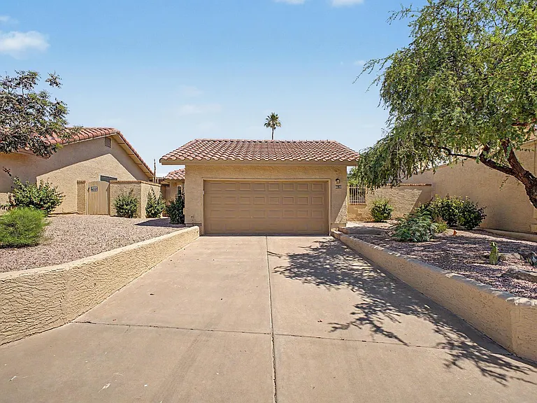 4524 E Shomi St — Photo 2