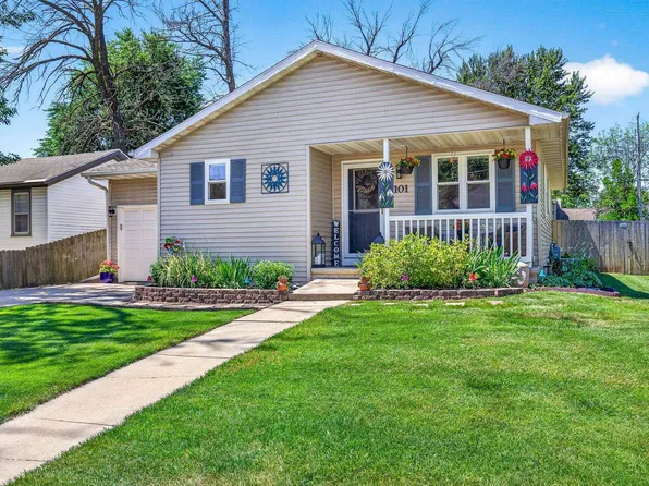 101 S Lake St, Neenah, WI 54956