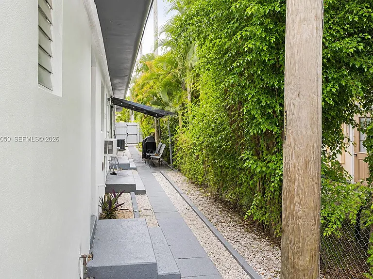 2206 Fillmore St #8 — Photo 10
