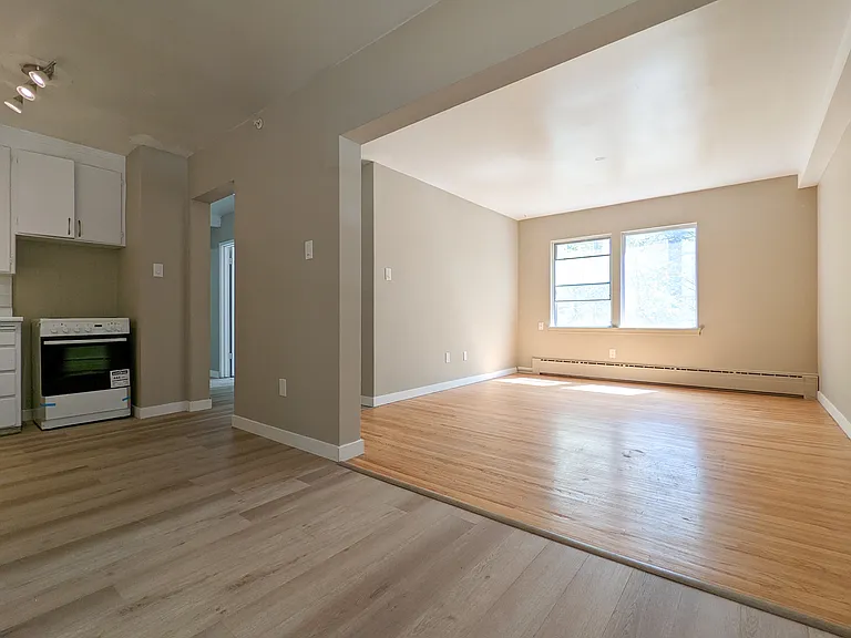 9745 106th St NW — Photo 3