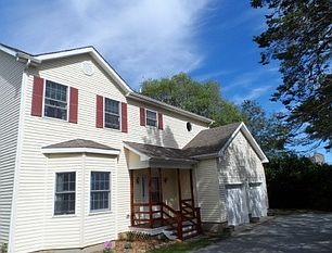 4th image of 8 Old West Lake Dr