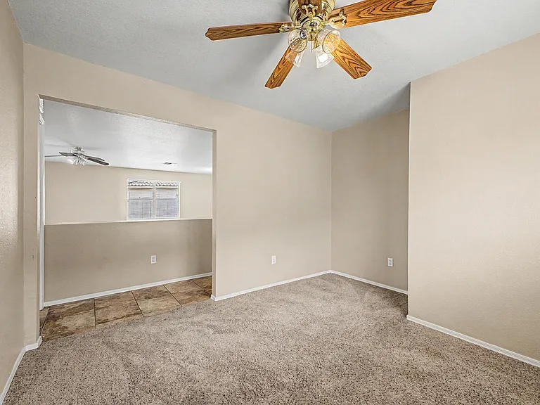 33856 N Cherry Creek Rd — Photo 25