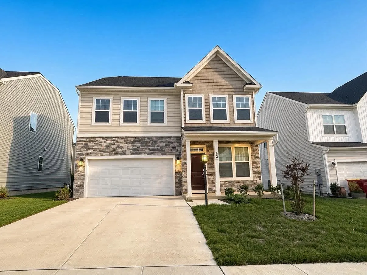4 bed, 2.5 bath, 2636 sqft, $2,900 — Photo 1
