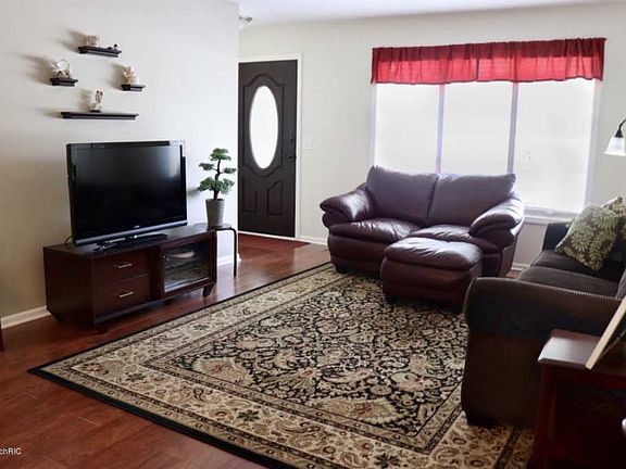 3rd image of 6518 Leisure Creek Dr SE #212