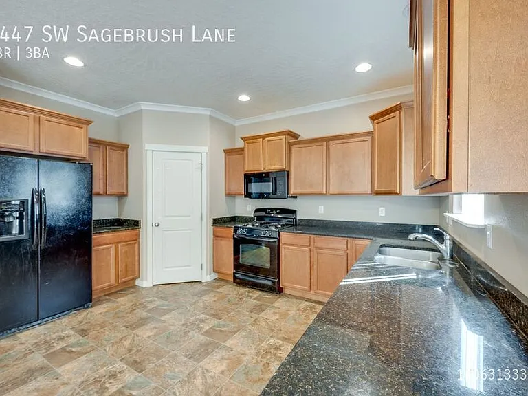 1447 SW Sagebrush Ln — Photo 21