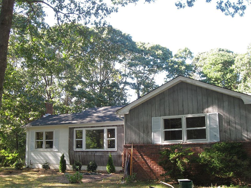 1st image of 31 Rosewood Dr
