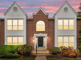 1329 Crossings Ct UNIT B, Ballwin, MO