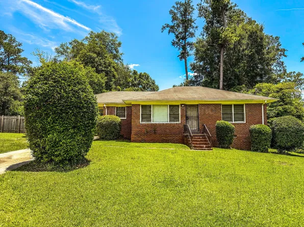 2525 Tredway Dr, Macon, GA 31211