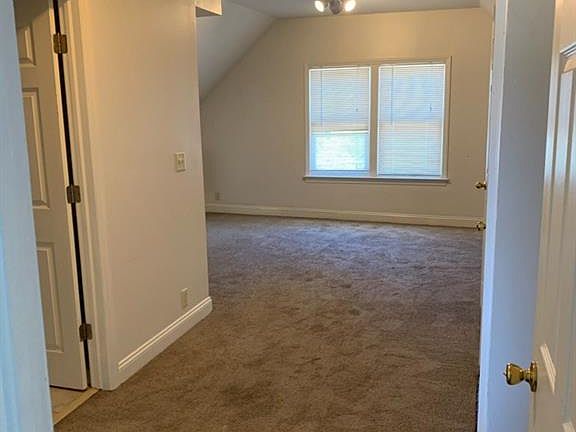 4th image of 1966 Bedford St #3