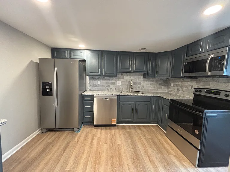 4102 Thistle Cir — Photo 5