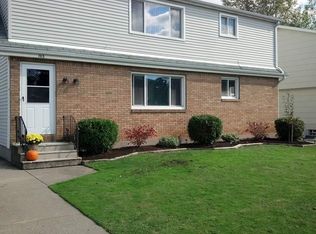 195 Argus Dr #2, Depew, NY 14043