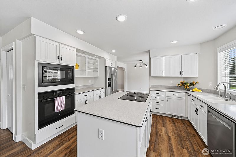 5th image of 3803 Alderlake Court