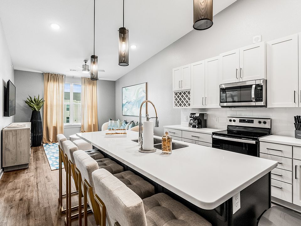 Coastal Belmont Corporate Suite Kitchen
