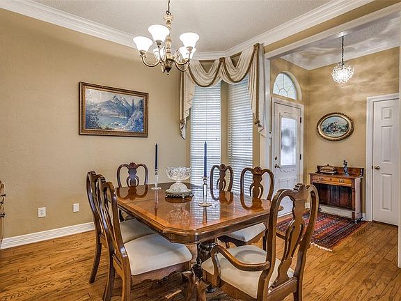 5th image of 913 Shannon Creek Dr