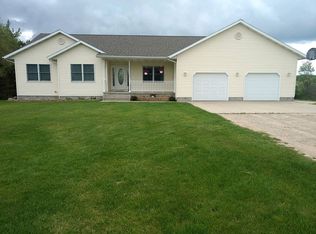 1099 Bollman Dr, Mount Pleasant, MI 48858