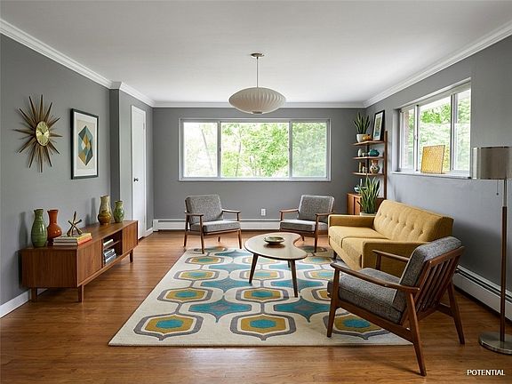 4th image of 534 Clifton Ave