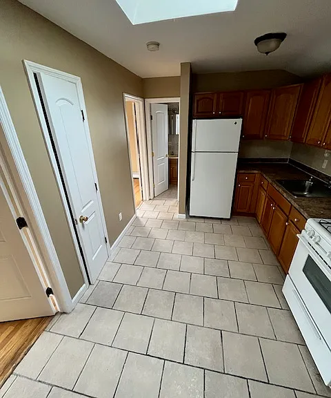 74-26 Almeda Ave #2 — Photo 2