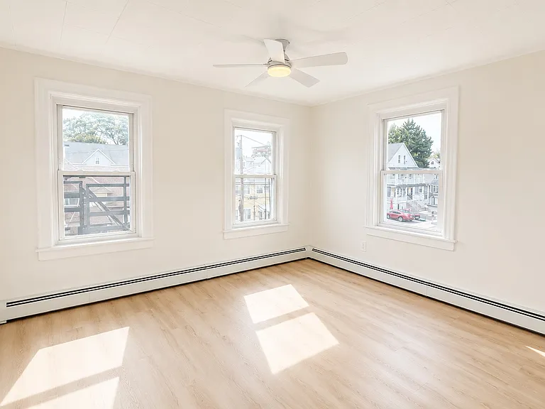 115 Columbus Pl #3 — Photo 7