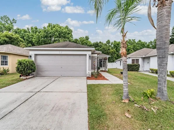 509 Scarlet Maple Ct, Plant City, FL 33563