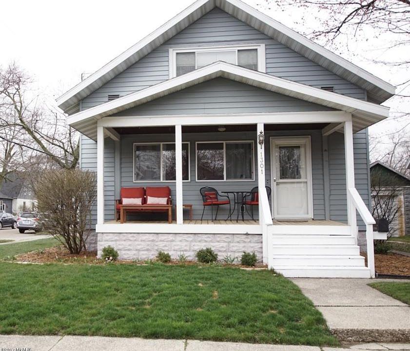 1st image of 1301 Pennoyer Ave